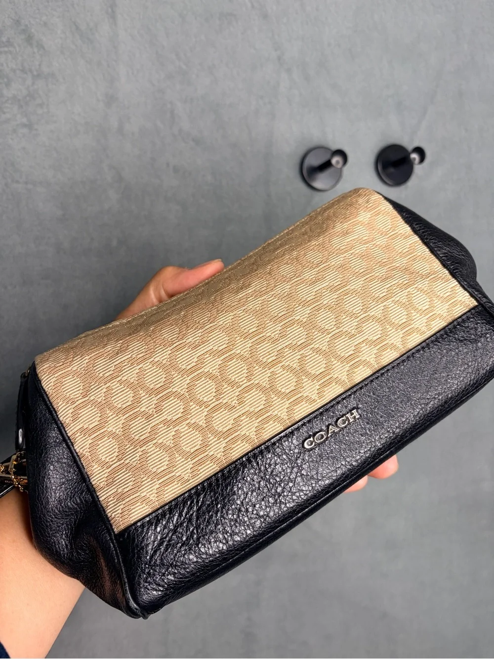 Coach wristlet signature